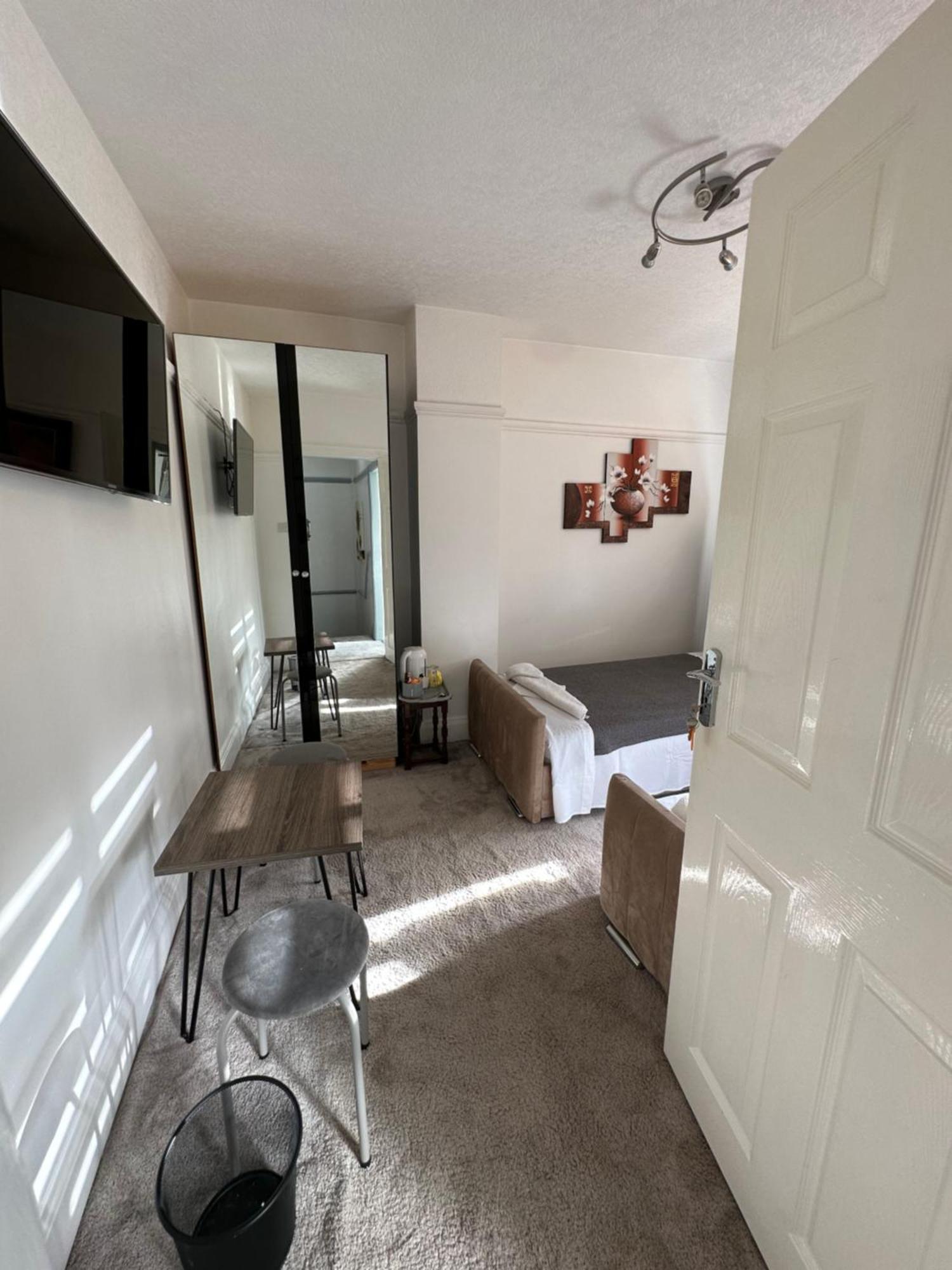 Sheri'S Home Away 伦敦 外观 照片